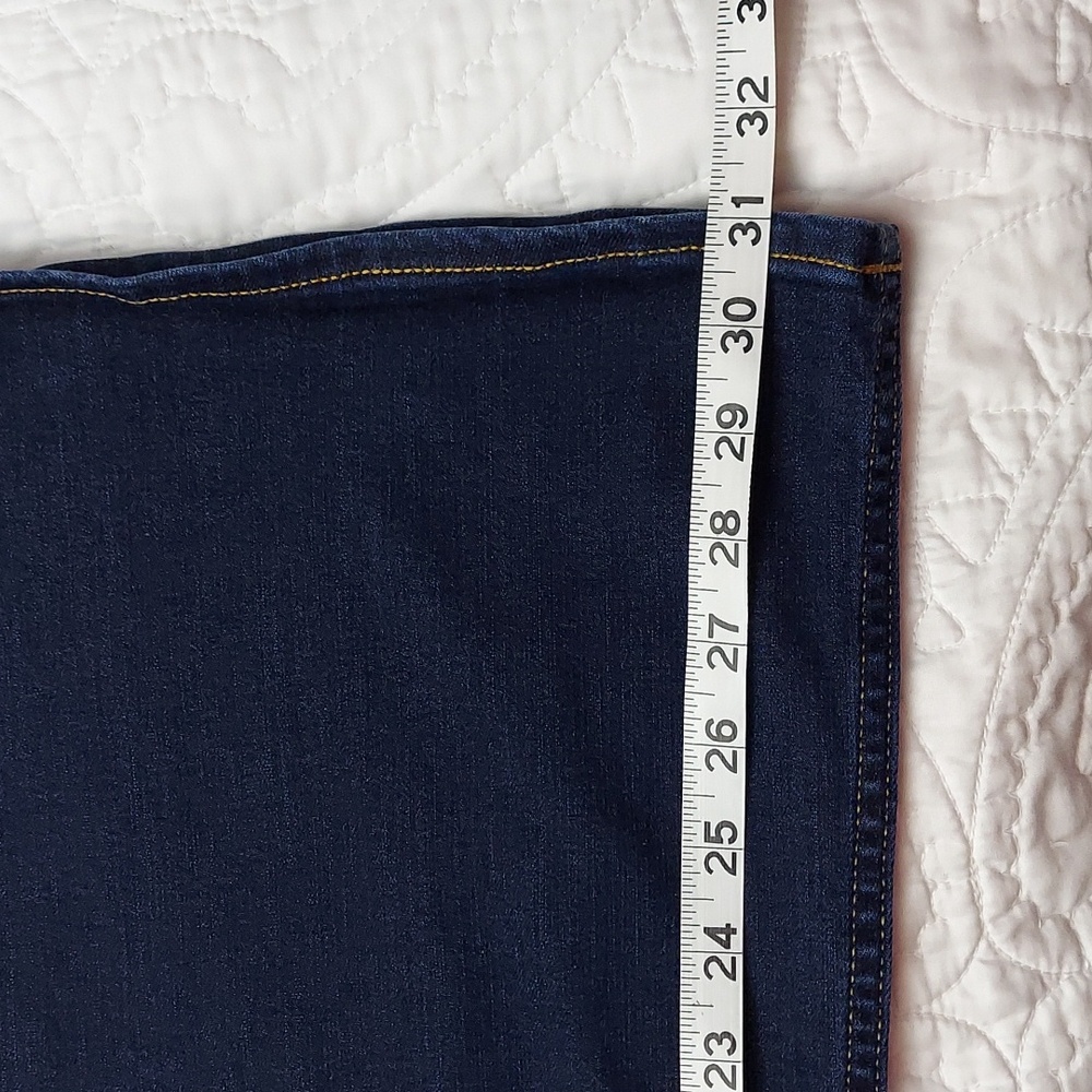 Arizona Jean Company Stretchy Boot Cut Flared Jeans, Size 24 Juniors, Like New - Picture 8 of 9
